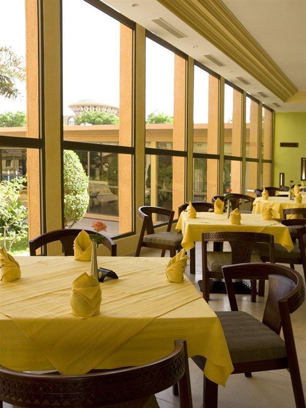 Azalai Hotel Independance Ouagadougou Esterno foto